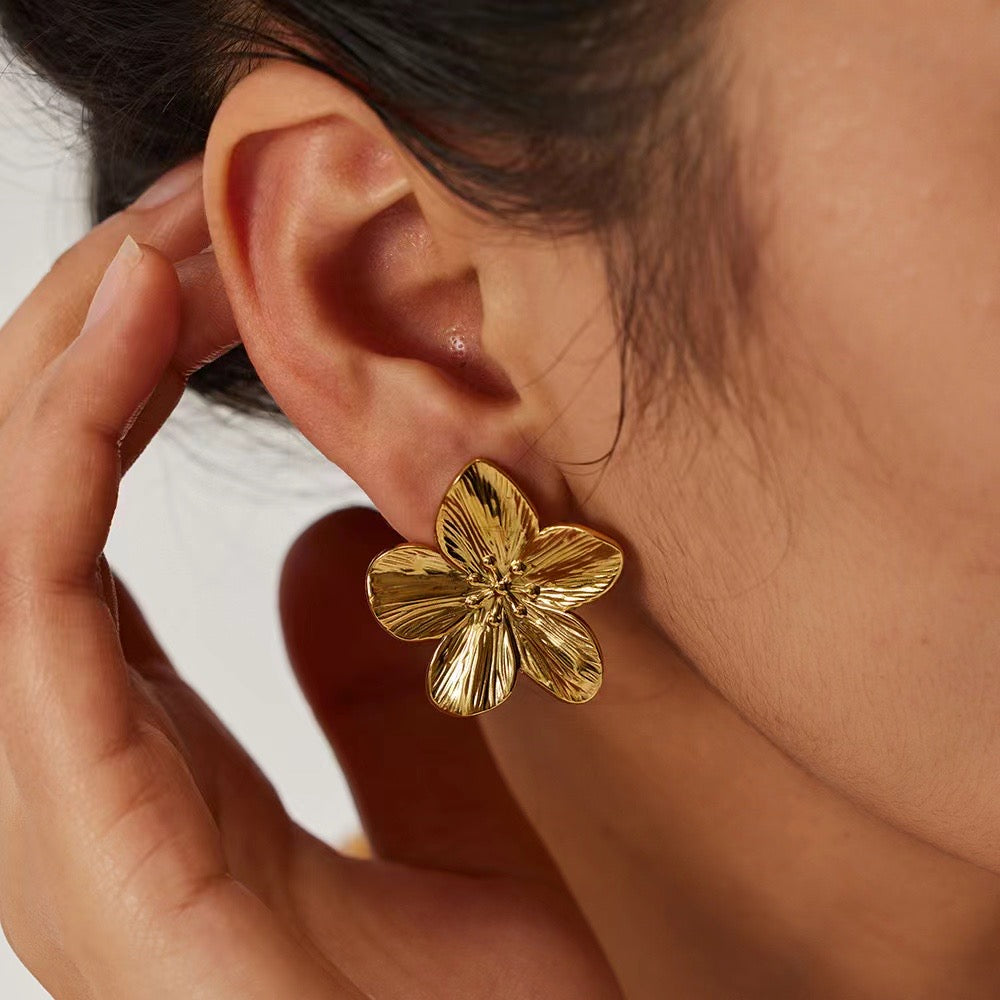 Stainless Steel Flower Electroplating stone-free imitation Gold exaggerated pastoral Ear Studs